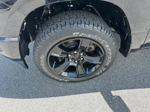 Used 2022 RAM 1500 Big Horn AWD/4WD image 8