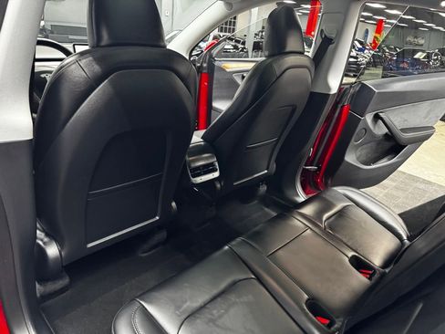 Used 2024 Tesla Model Y Long Range image 44