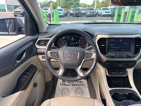 Used 2022 GMC Acadia Denali w/ Denali Ultimate Package AWD/4WD image 26