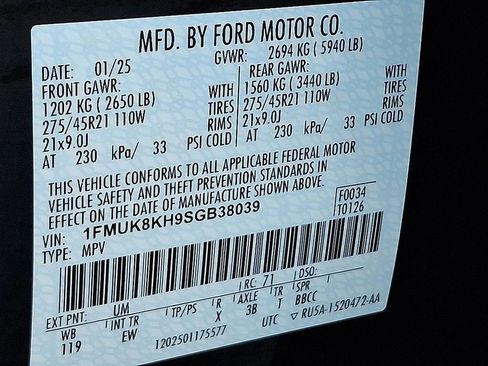 Used 2025 Ford Explorer ST-Line w/ ST-Line Street Pack AWD/4WD image 27