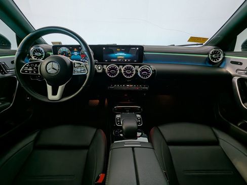 Used 2020 Mercedes-Benz CLA 250 image 5