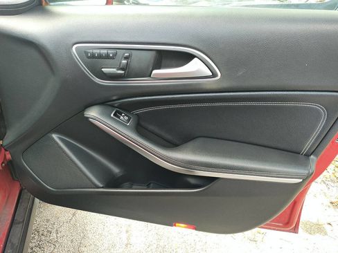 Used 2017 Mercedes-Benz GLA 250 w/ Premium Package image 41
