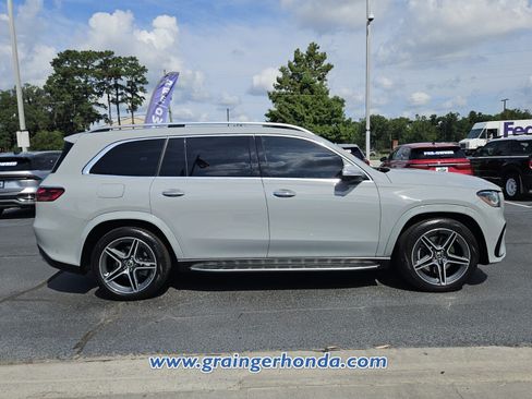 Used 2024 Mercedes-Benz GLS 450 4MATIC image 6