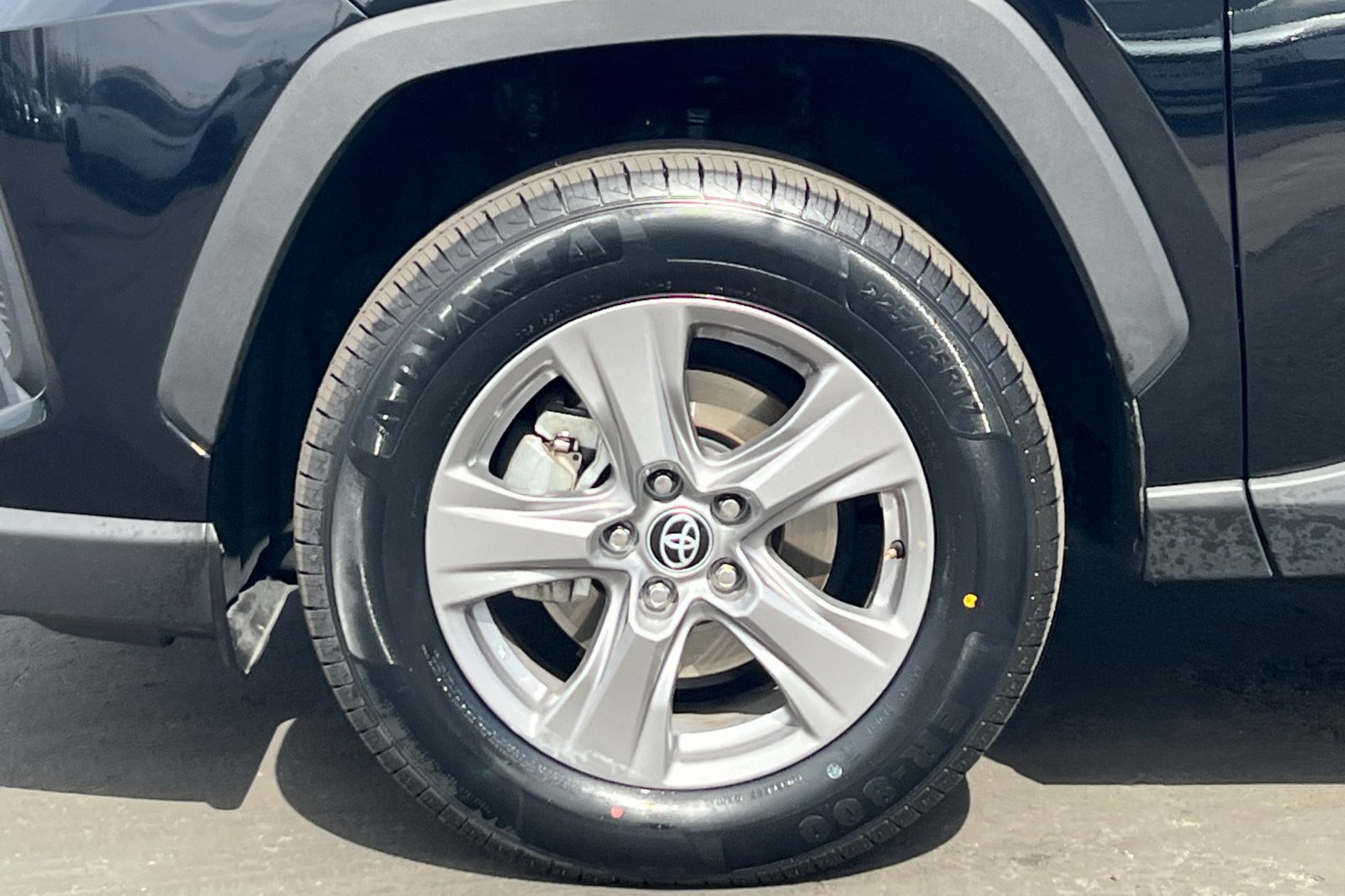 Certified 2023 Toyota RAV4 LE AWD/4WD image 25