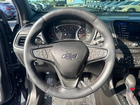 Used 2022 Chevrolet Equinox RS w/ RS Leather Package FWD image 12