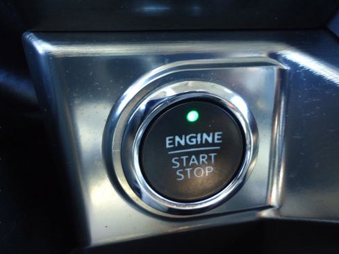 Used 2023 Ford F150 Lariat w/ Equipment Group 502A High AWD/4WD image 23