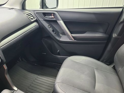 Used 2016 Subaru Forester 2.5i Limited AWD/4WD image 25