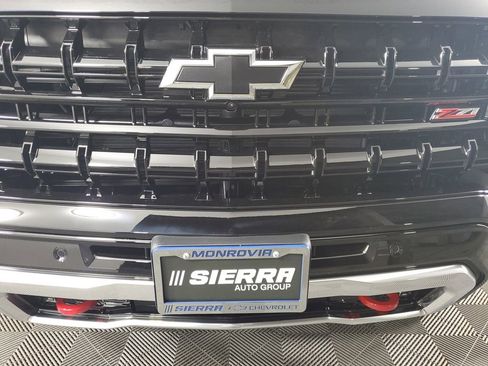 New 2026 Chevrolet Suburban Z71 w/ Comfort Package image 10