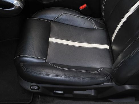 Used 2013 Ford Mustang GT Premium w/ Electronics Pkg RWD image 43