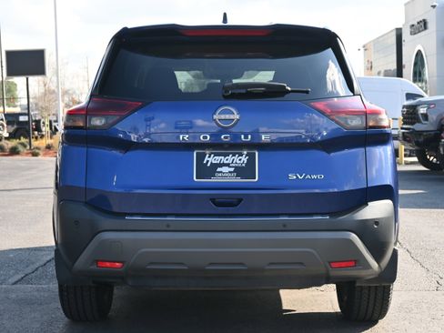 Used 2023 Nissan Rogue SV image 12