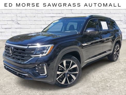 Used 2024 Volkswagen Atlas SEL Premium R-Line image 1