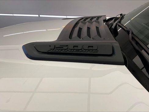 New 2026 RAM 1500 Express AWD/4WD image 17