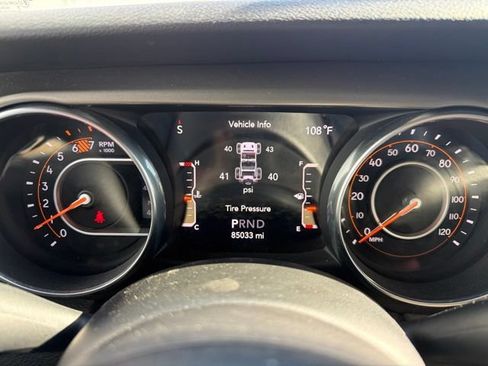 Used 2018 Jeep Wrangler Unlimited Sport S AWD/4WD image 10