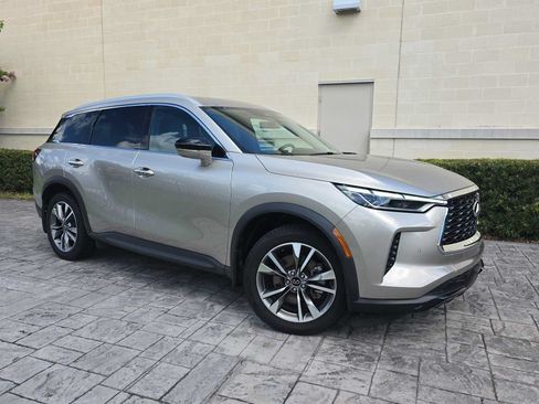 Used 2023 INFINITI QX60 Luxe w/ Performance Audio Package FWD image 28