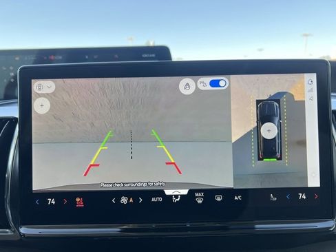 Certified 2025 Ford Expedition Max Platinum w/ Driver's Package image 9