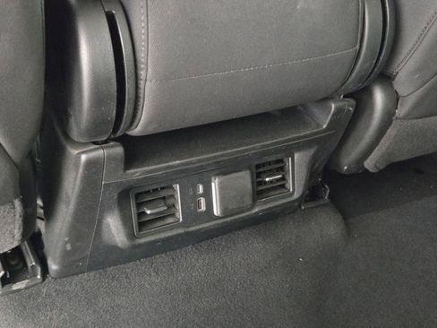 Used 2025 GMC Sierra 1500 Elevation AWD/4WD image 27
