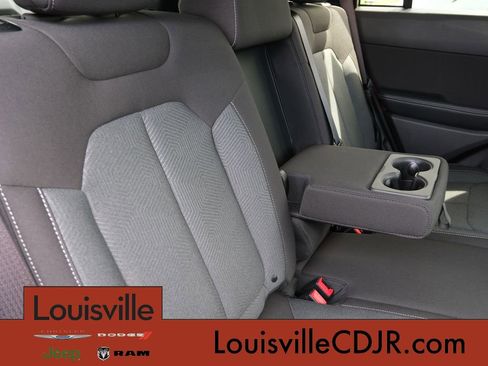 New 2026 Jeep Cherokee Laredo AWD/4WD image 28