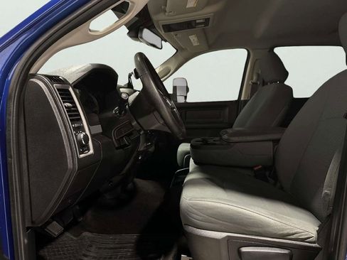 Used 2016 RAM 2500 Tradesman w/ Chrome Appearance Group AWD/4WD image 13