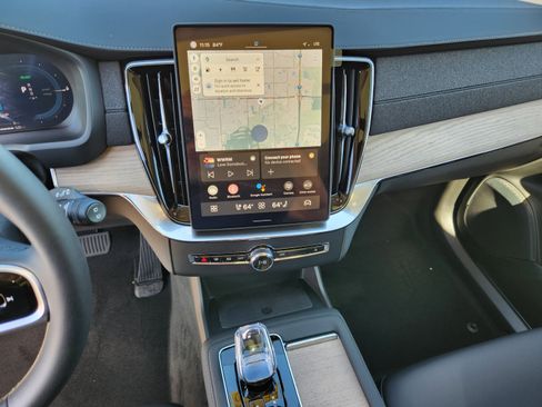 New 2025 Volvo XC90 T8 Plus w/ Protection Package image 25