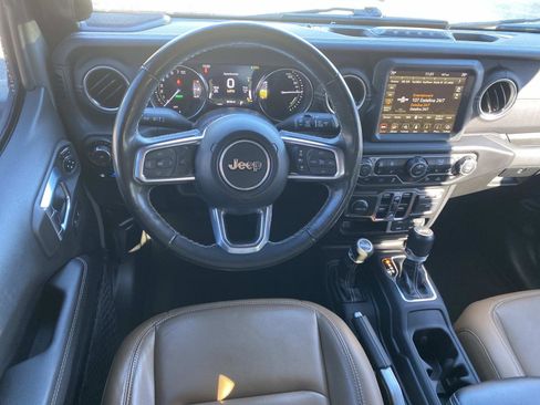 Used 2023 Jeep Wrangler Sahara w/ Cold Weather Group image 19