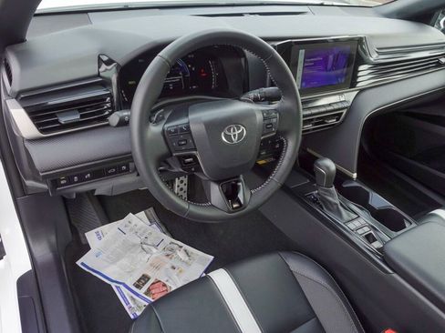 Certified 2025 Toyota Camry SE image 10