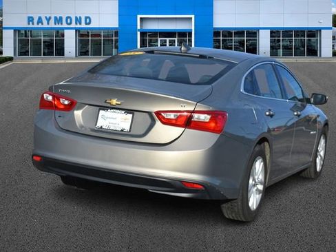Certified 2018 Chevrolet Malibu LT image 4