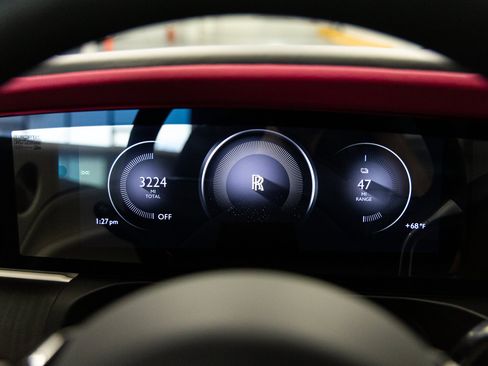 Certified 2024 Rolls-Royce Spectre w/ Spectre Launch Package AWD/4WD image 29