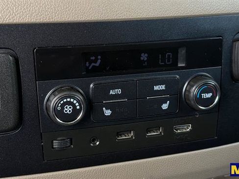 Used 2019 Chevrolet Tahoe Premier AWD/4WD image 15