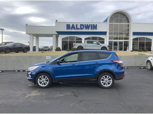 Used 2017 Ford Escape SE image 4