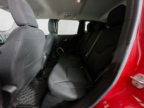 Used 2015 Jeep Renegade Latitude AWD/4WD image 25