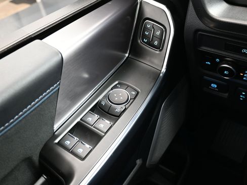 Used 2025 Ford F150 Platinum w/ Equipment Group 702A High image 24