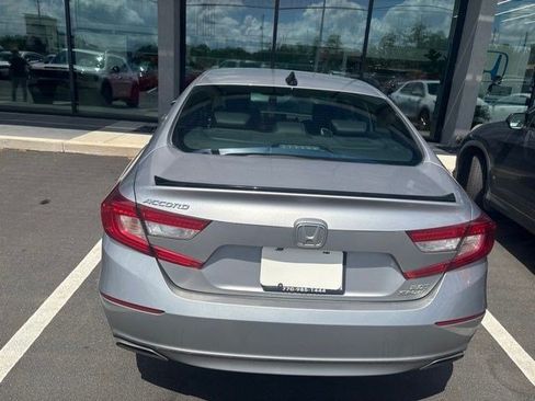 Used 2022 Honda Accord Sport image 6