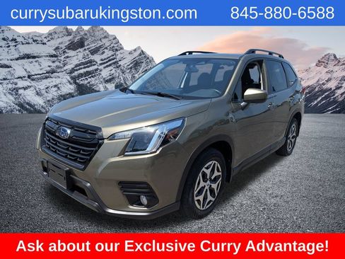 Used 2023 Subaru Forester Premium AWD/4WD image 9