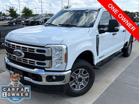 Used 2024 Ford F250 XLT w/ FX4 Off-Road Package AWD/4WD image 4