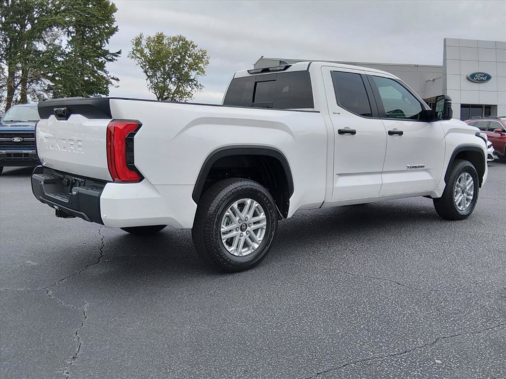 Used 2026 Toyota Tundra SR5 w/ SR5 Convenience Package AWD/4WD image 4