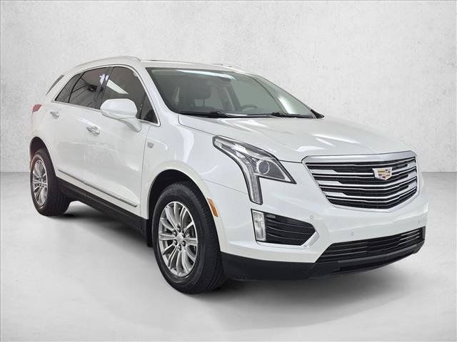 Used 2017 Cadillac XT5 Luxury w/ Driver Awareness Package FWD image 3