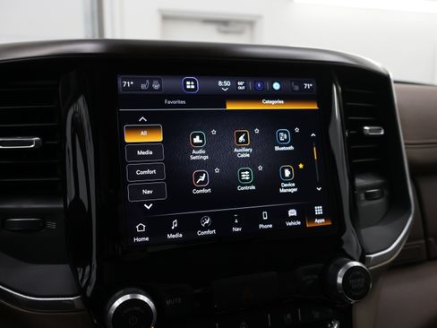 Used 2022 RAM 1500 Laramie AWD/4WD image 62
