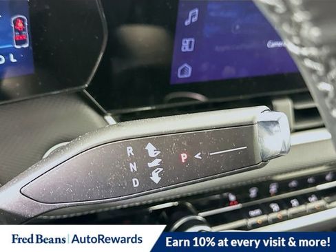 New 2026 Chevrolet Equinox LT image 12