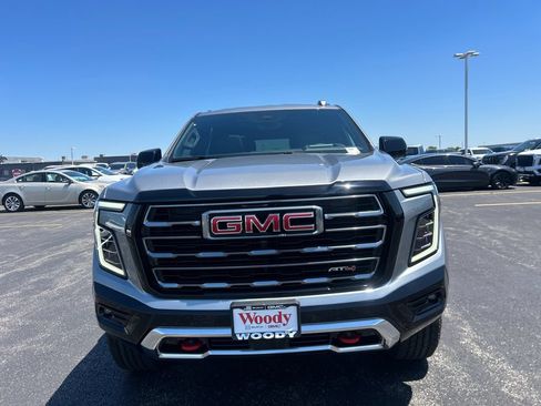 New 2026 GMC Yukon Denali Ultimate AWD/4WD image 4