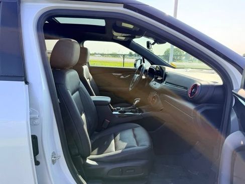 Certified 2023 Chevrolet Blazer RS w/ Driver Confidence II Package AWD/4WD image 10