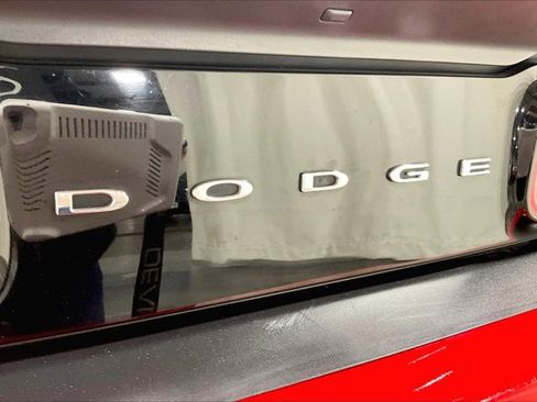 Used 2022 Dodge Challenger GT image 8