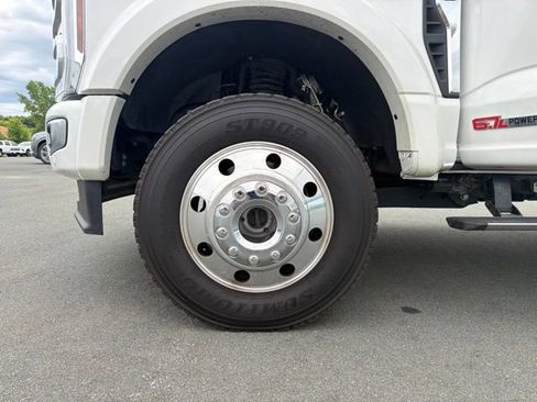 Used 2024 Ford F450 Limited w/ FX4 Off-Road Package AWD/4WD image 41