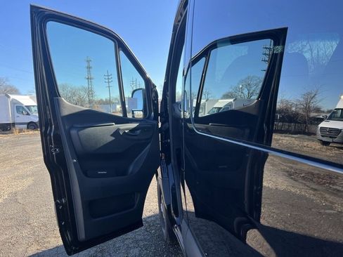 New 2025 Mercedes-Benz Sprinter 2500 image 12