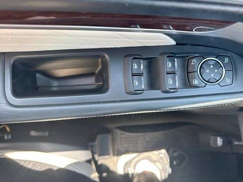 Used 2017 Ford Explorer Platinum AWD/4WD image 27