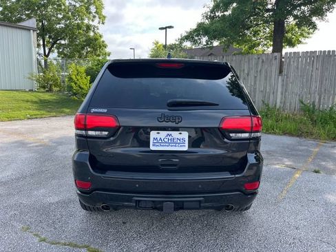 Used 2015 Jeep Grand Cherokee Altitude AWD/4WD image 4
