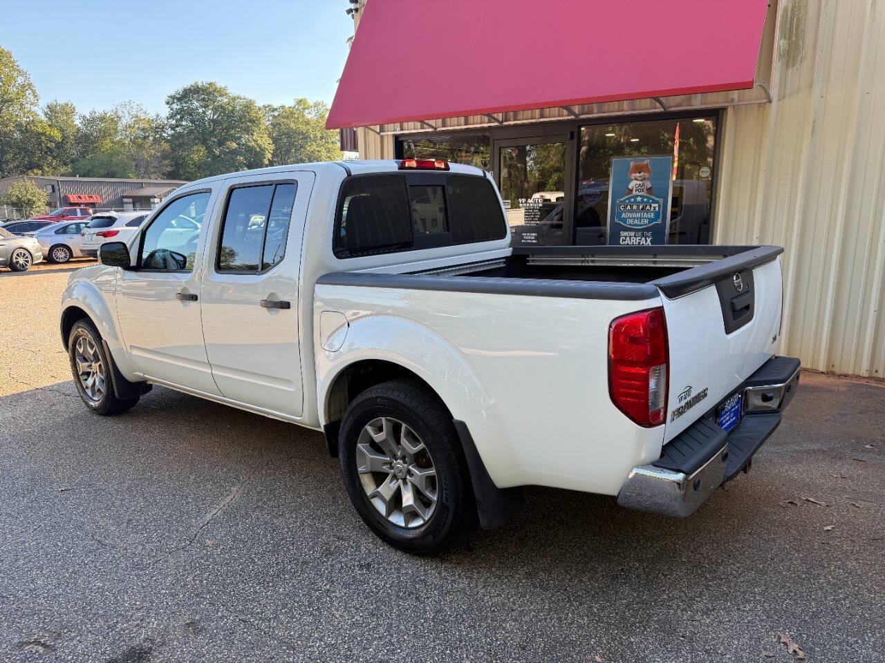Used 2020 Nissan Frontier SV RWD image 6