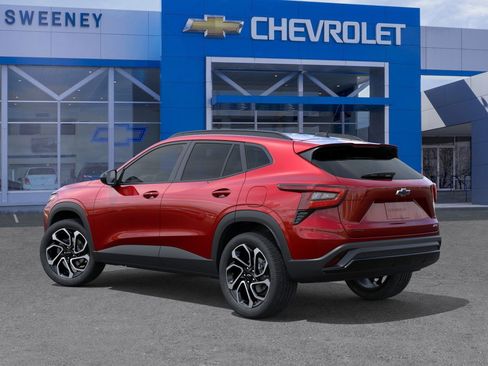 New 2026 Chevrolet Trax RS w/ Sunroof Package image 3