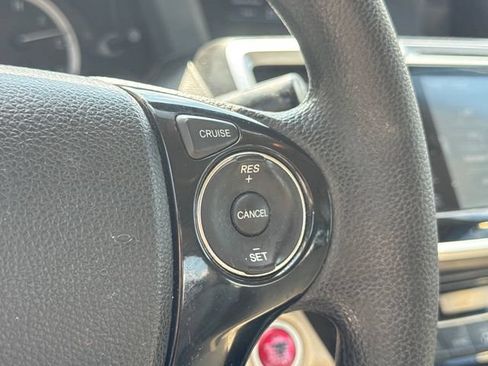 Used 2016 Honda Accord EX image 26