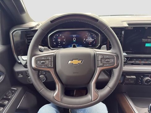 New 2026 Chevrolet Silverado 1500 High Country AWD/4WD image 10