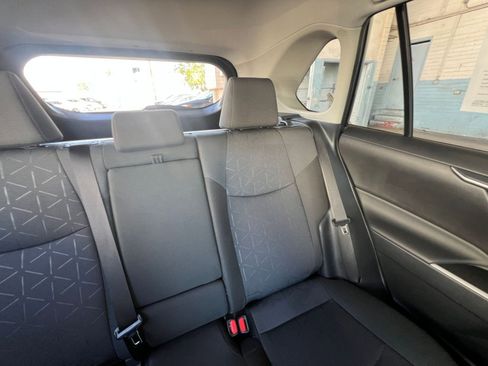 Used 2025 Toyota RAV4 XLE w/ Convenience Package image 38